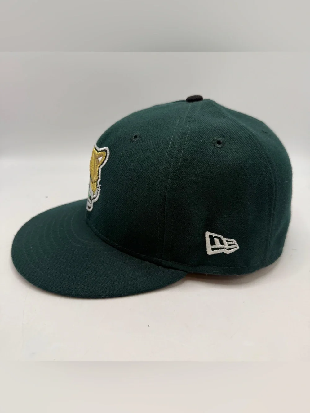 New Era 59FIFTY Cougar Puma Fitted Hat Green Gold Size 7 1/2 Baseball Cap